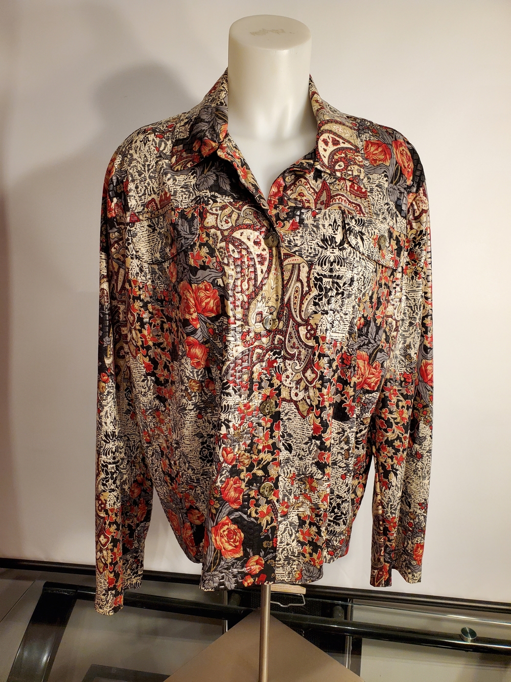 Southern Lady Paisley Floral Button-Front Blouse in Black, Cream, and Red